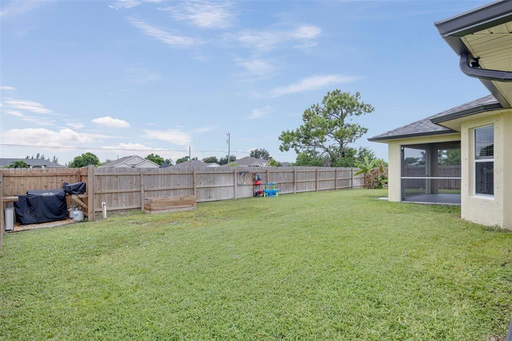 For Sale: $379,000 (4 beds, 2 baths, 2331 Square Feet)
