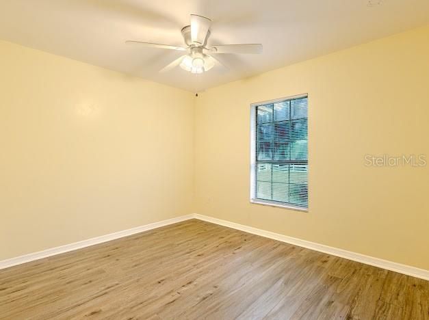 For Sale: $485,000 (5 beds, 4 baths, 3712 Square Feet)