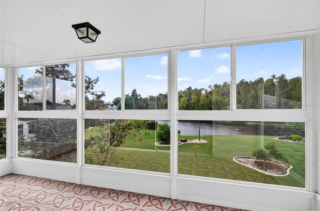 Activo con contrato: $349,900 (2 camas, 2 baños, 2486 Pies cuadrados)