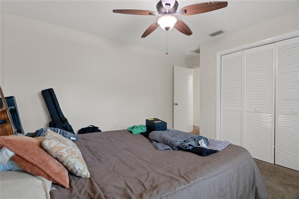For Sale: $275,000 (3 beds, 2 baths, 2000 Square Feet)
