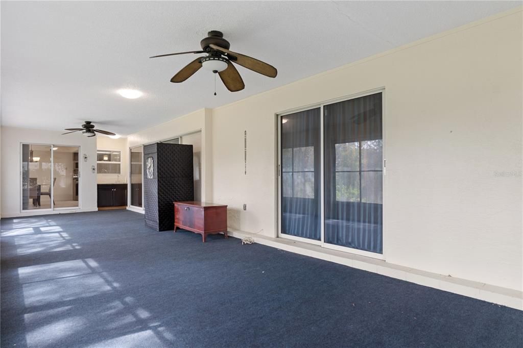 For Sale: $275,000 (3 beds, 2 baths, 2000 Square Feet)