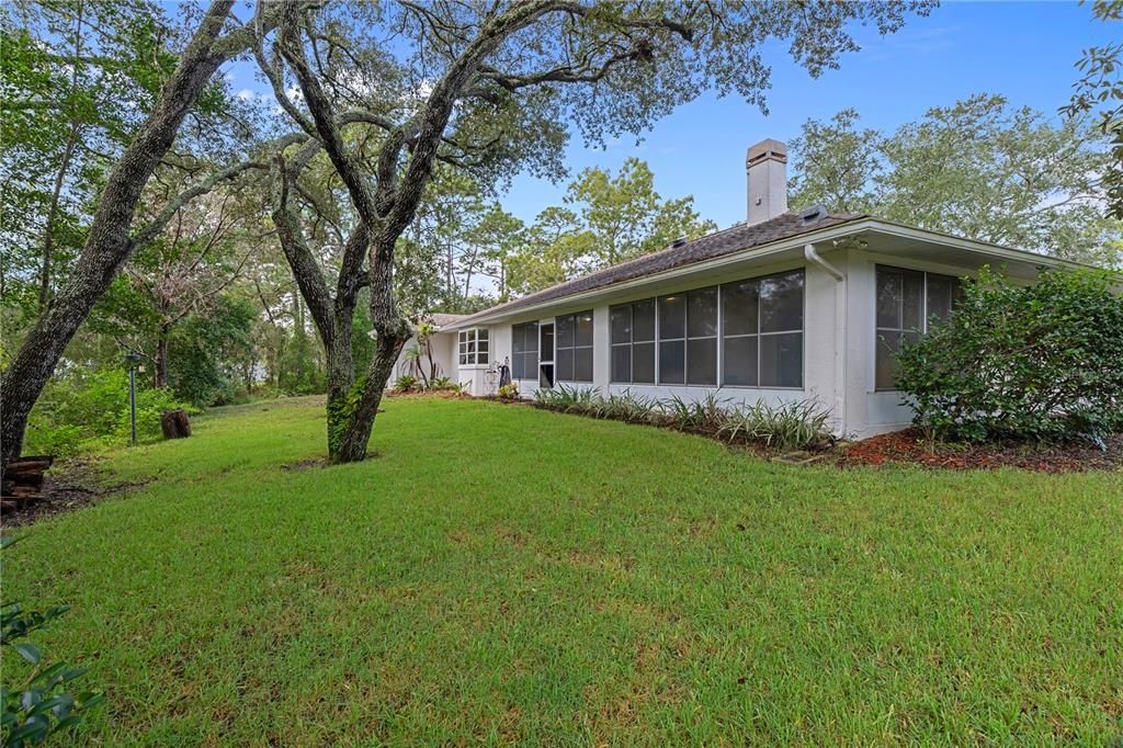 For Sale: $275,000 (3 beds, 2 baths, 2000 Square Feet)