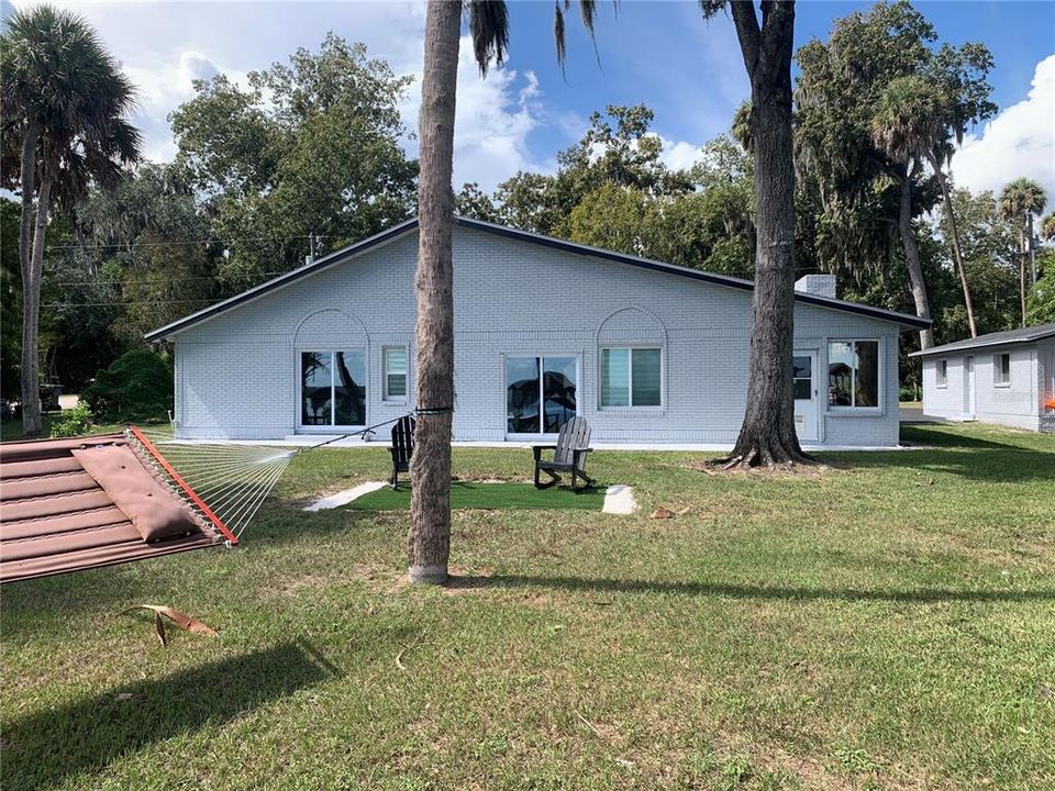 En Venta: $777,000 (3 camas, 3 baños, 2305 Pies cuadrados)