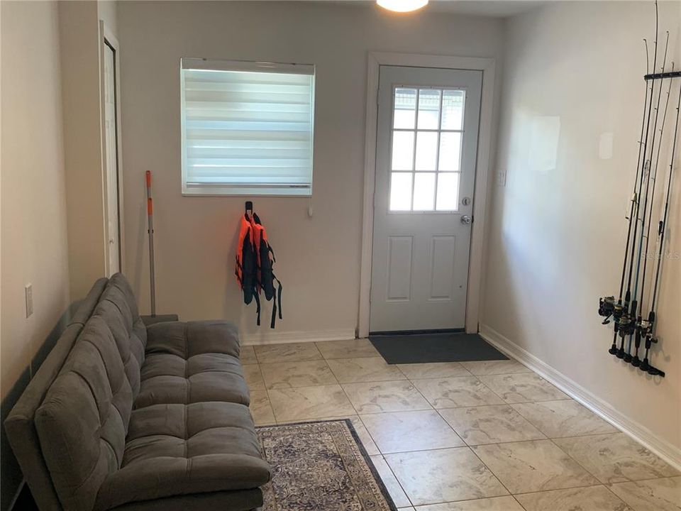 En Venta: $777,000 (3 camas, 3 baños, 2305 Pies cuadrados)