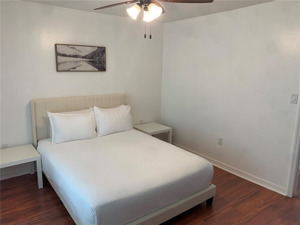 En Venta: $777,000 (3 camas, 3 baños, 2305 Pies cuadrados)