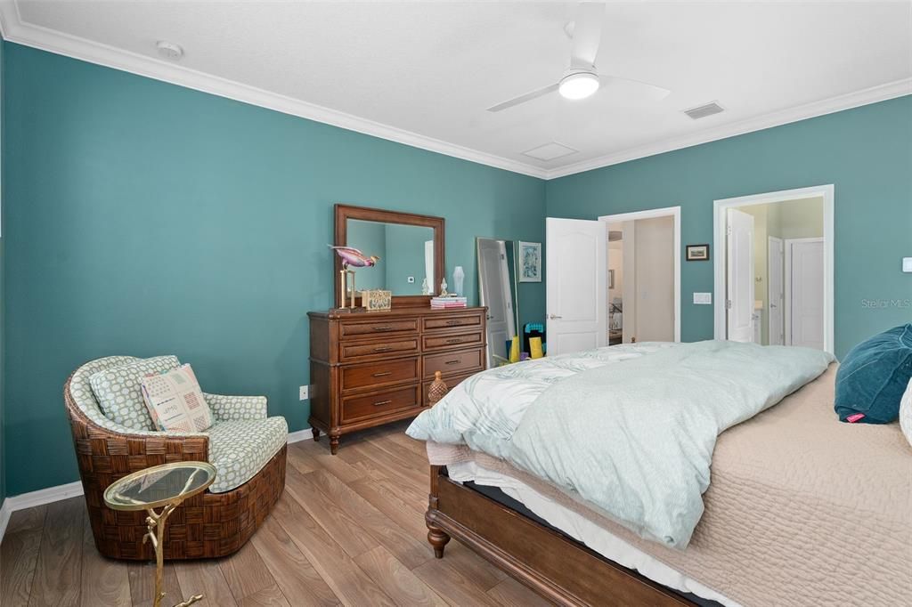 En Venta: $574,900 (3 camas, 3 baños, 2287 Pies cuadrados)