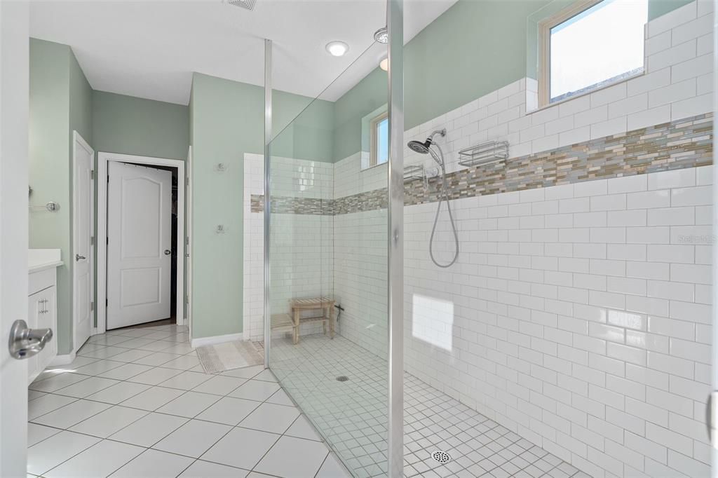 En Venta: $574,900 (3 camas, 3 baños, 2287 Pies cuadrados)