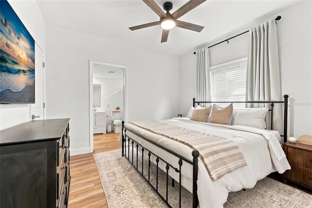 En Venta: $299,900 (2 camas, 2 baños, 1352 Pies cuadrados)