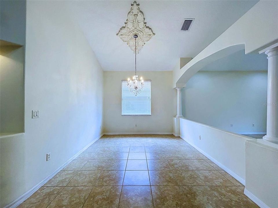 For Rent: $2,800 (3 beds, 2 baths, 2023 Square Feet)