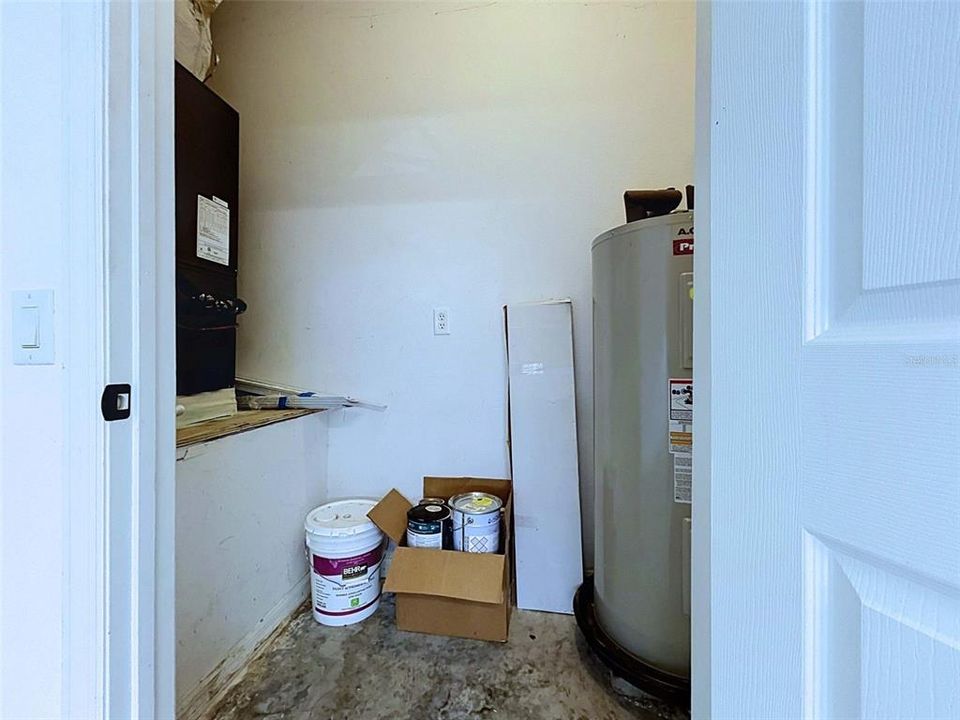 For Rent: $2,800 (3 beds, 2 baths, 2023 Square Feet)