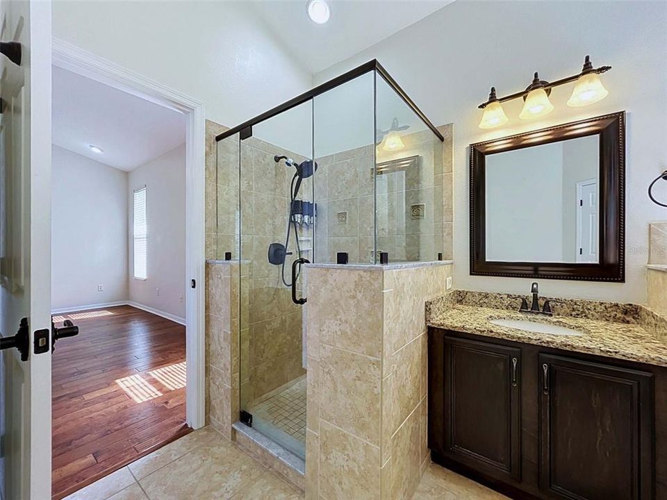 For Rent: $2,800 (3 beds, 2 baths, 2023 Square Feet)