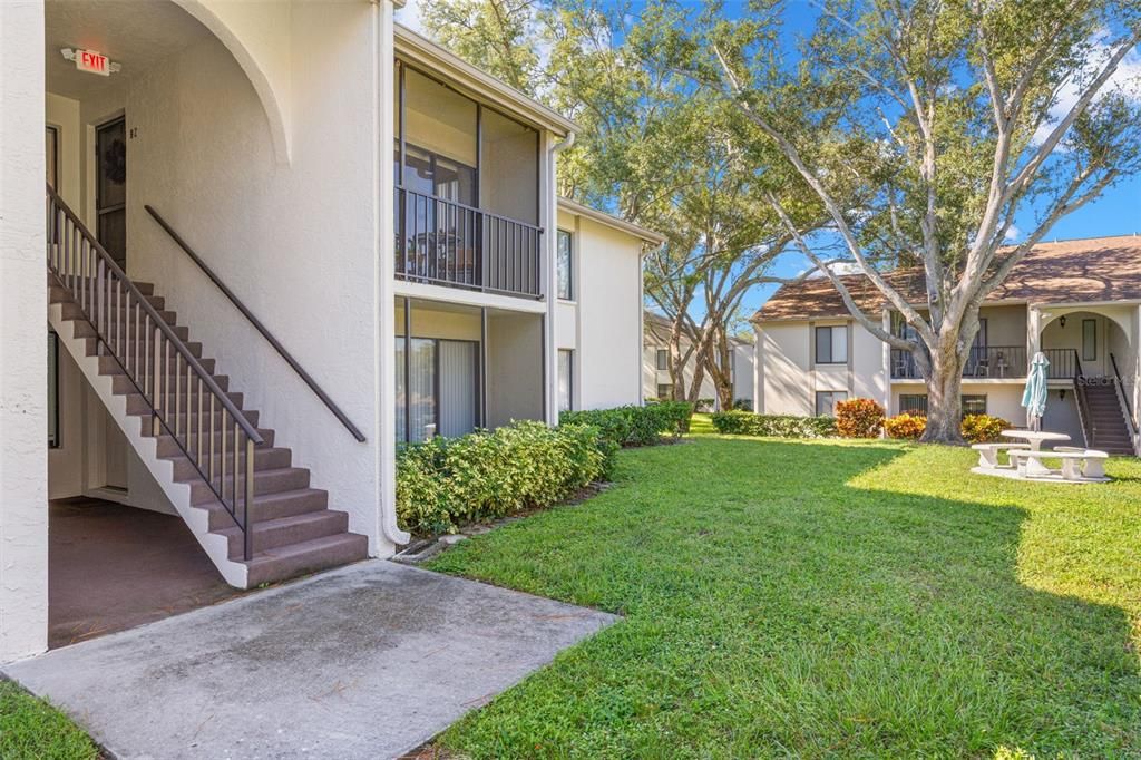 For Sale: $155,000 (2 beds, 2 baths, 1104 Square Feet)