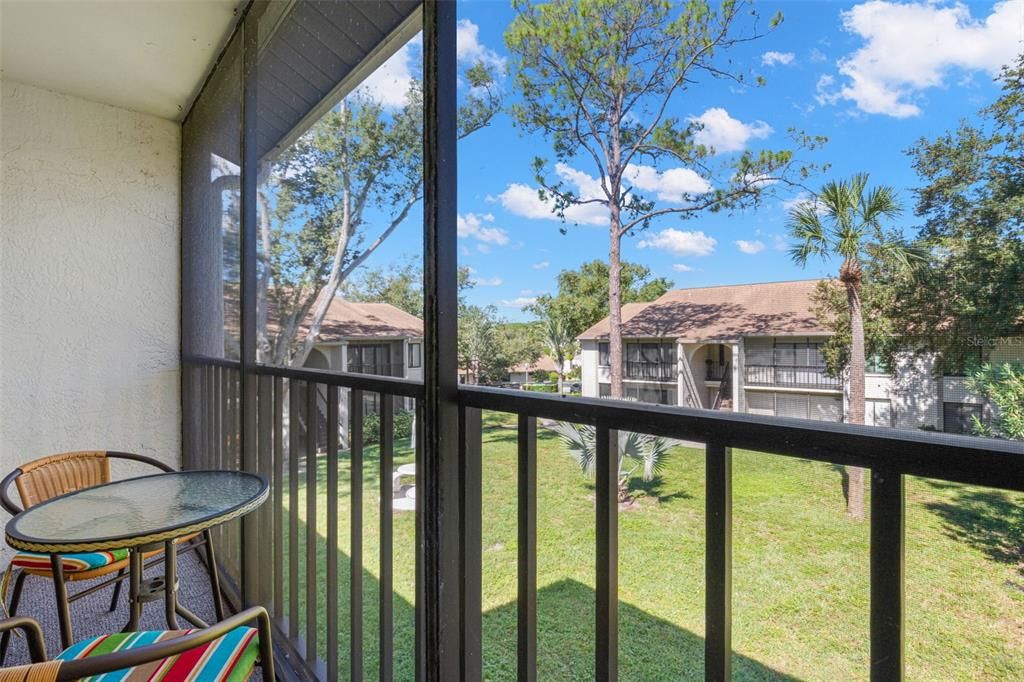 For Sale: $155,000 (2 beds, 2 baths, 1104 Square Feet)