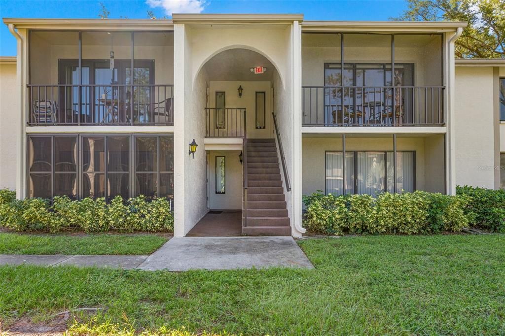 For Sale: $155,000 (2 beds, 2 baths, 1104 Square Feet)