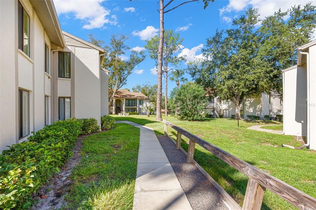 For Sale: $155,000 (2 beds, 2 baths, 1104 Square Feet)