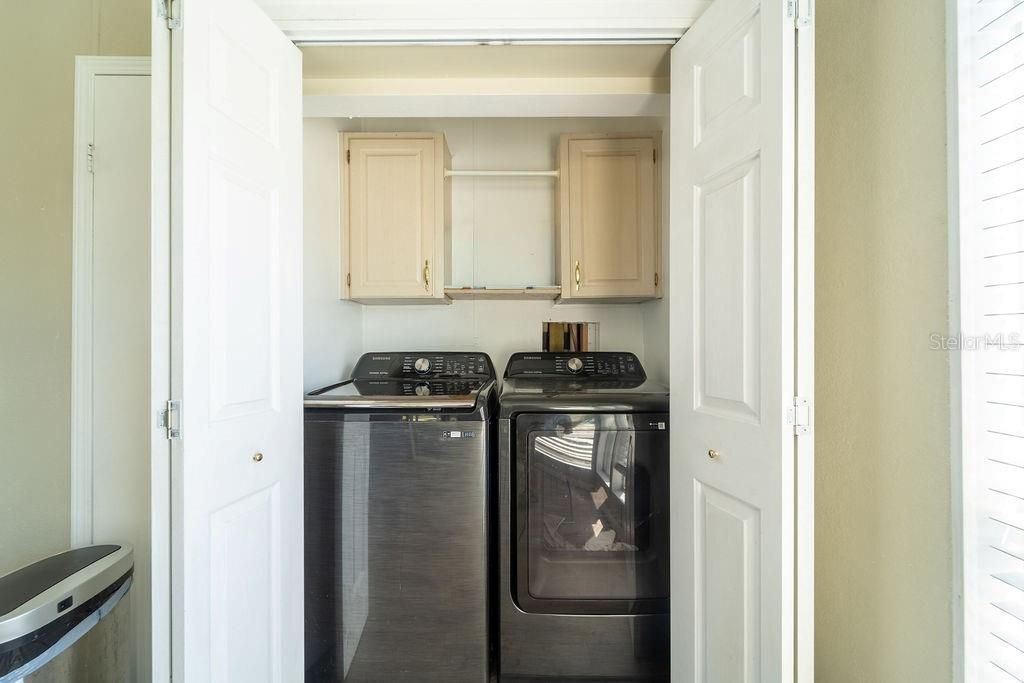 For Sale: $325,000 (3 beds, 2 baths, 1454 Square Feet)