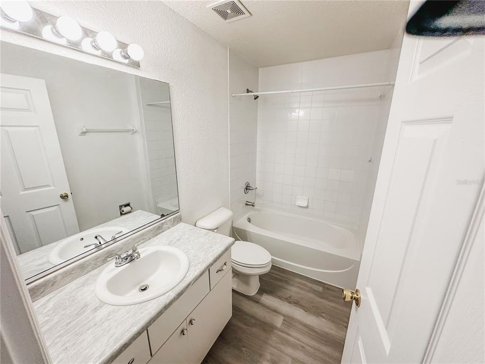 В аренду: $1,395 (2 спален, 2 ванн, 900 Квадратных фут)