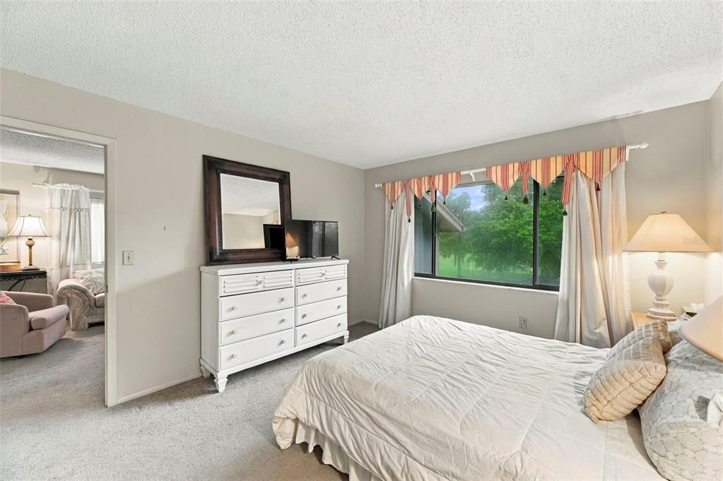 For Sale: $120,000 (2 beds, 2 baths, 1144 Square Feet)