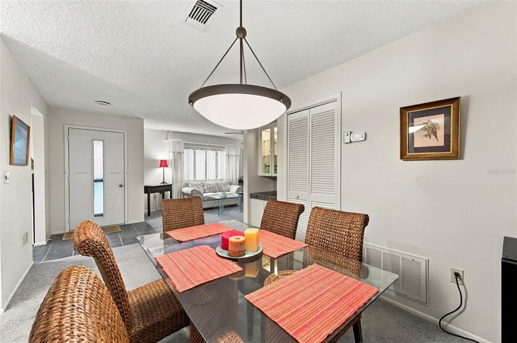 For Sale: $120,000 (2 beds, 2 baths, 1144 Square Feet)