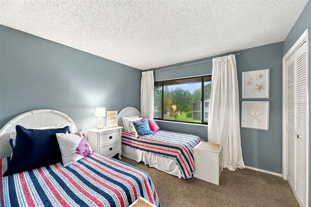 For Sale: $120,000 (2 beds, 2 baths, 1144 Square Feet)