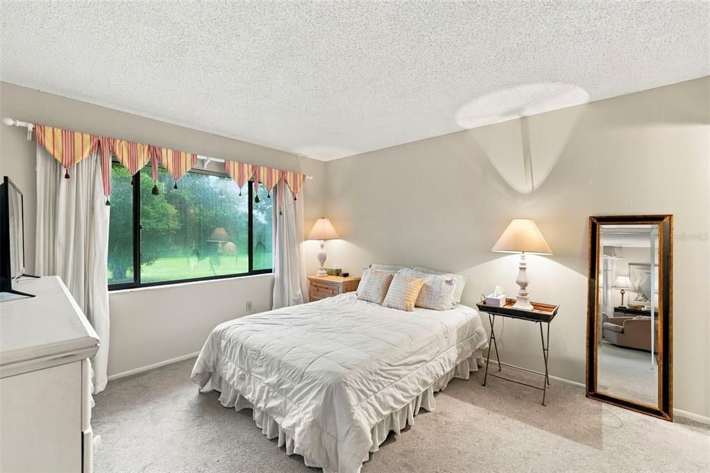 For Sale: $120,000 (2 beds, 2 baths, 1144 Square Feet)