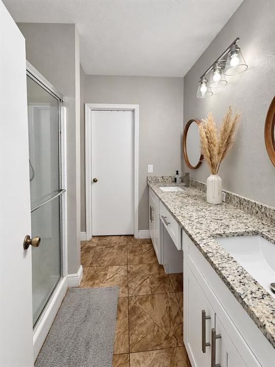 En Venta: $375,000 (4 camas, 2 baños, 1440 Pies cuadrados)
