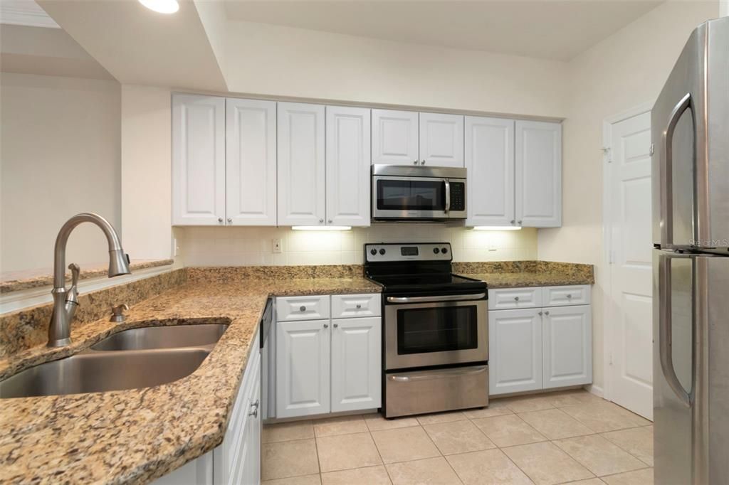 En Venta: $269,900 (1 camas, 1 baños, 964 Pies cuadrados)