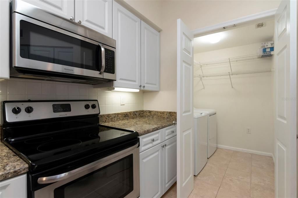 En Venta: $269,900 (1 camas, 1 baños, 964 Pies cuadrados)