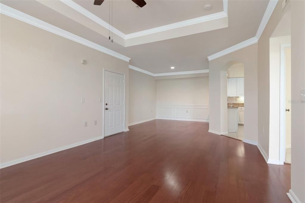 En Venta: $269,900 (1 camas, 1 baños, 964 Pies cuadrados)