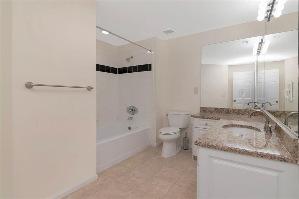 En Venta: $269,900 (1 camas, 1 baños, 964 Pies cuadrados)