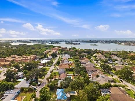 For Sale: $640,000 (2 beds, 2 baths, 2479 Square Feet)