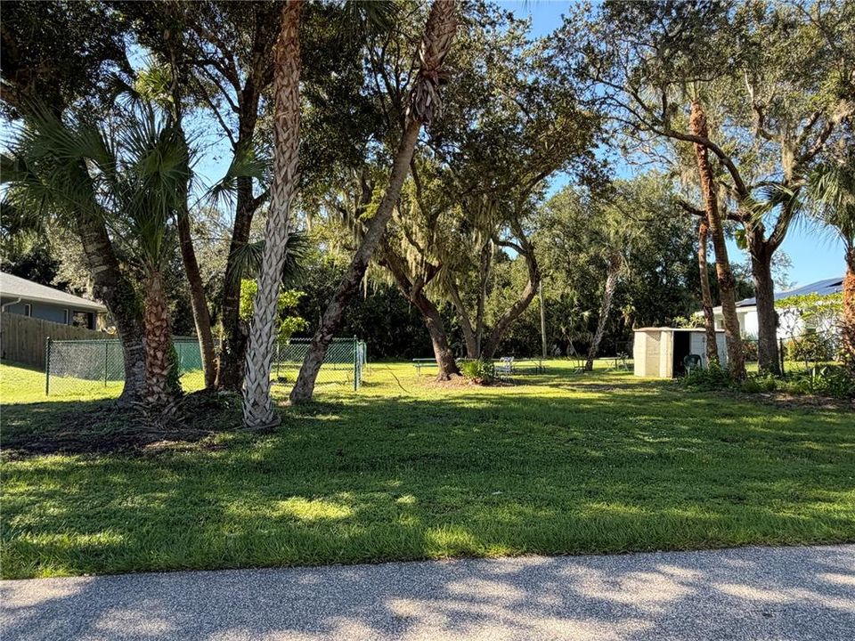 For Sale: $345,000 (3 beds, 2 baths, 2082 Square Feet)