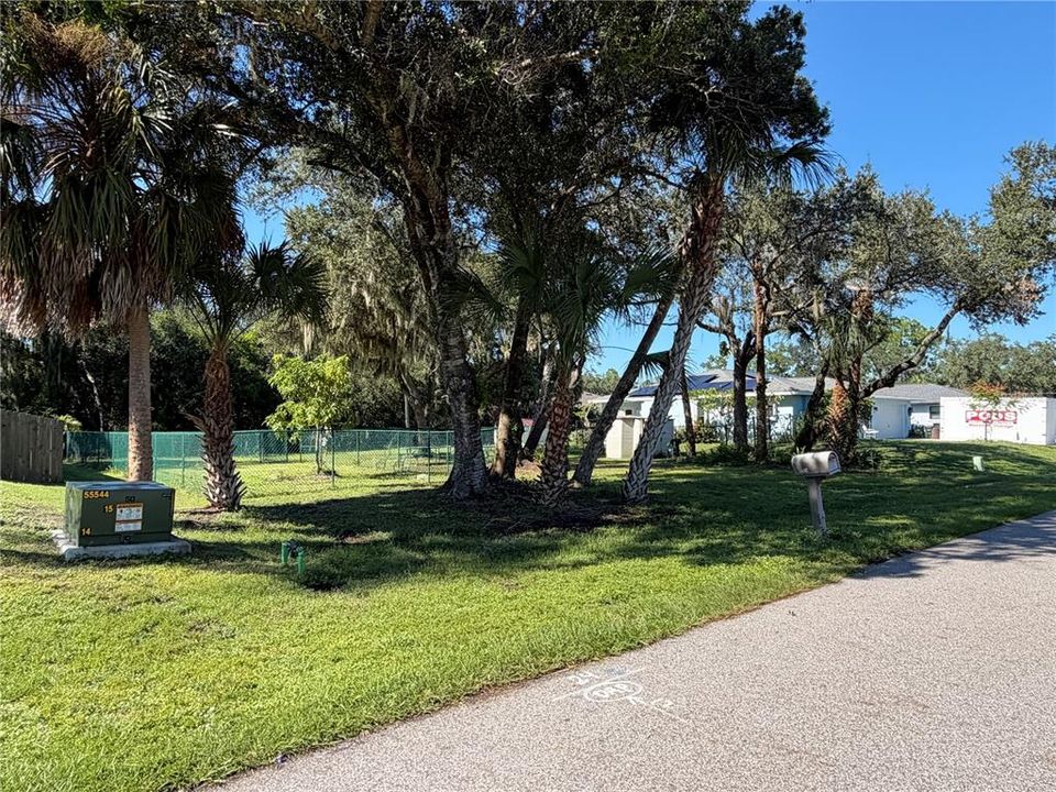 For Sale: $345,000 (3 beds, 2 baths, 2082 Square Feet)