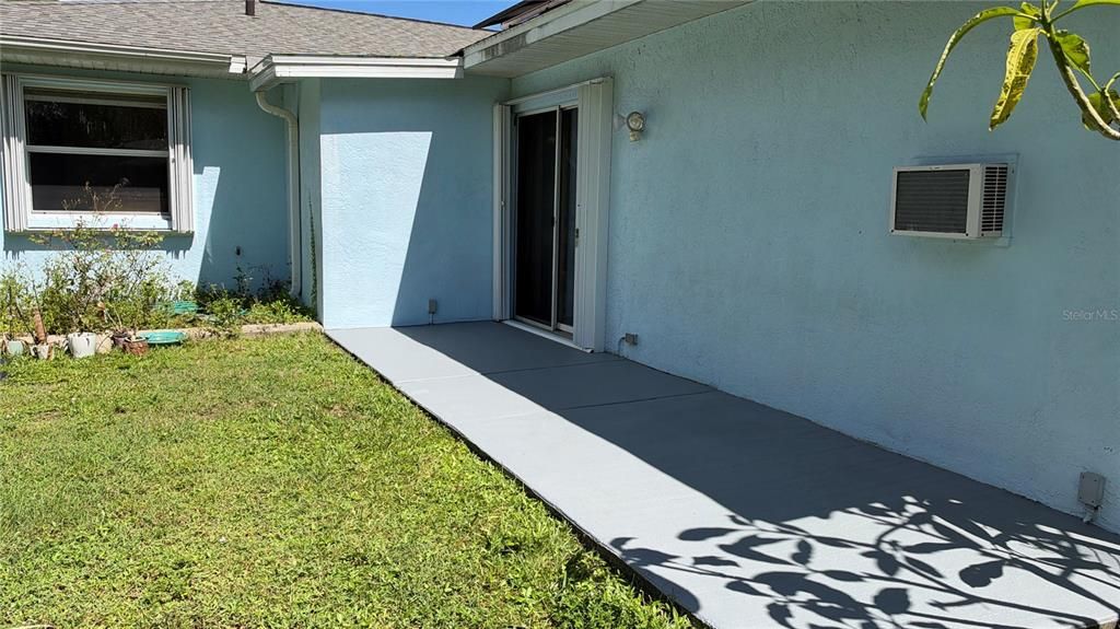 For Sale: $345,000 (3 beds, 2 baths, 2082 Square Feet)