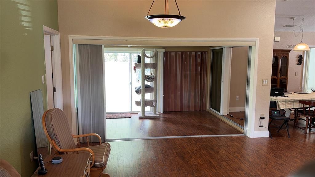 For Sale: $345,000 (3 beds, 2 baths, 2082 Square Feet)