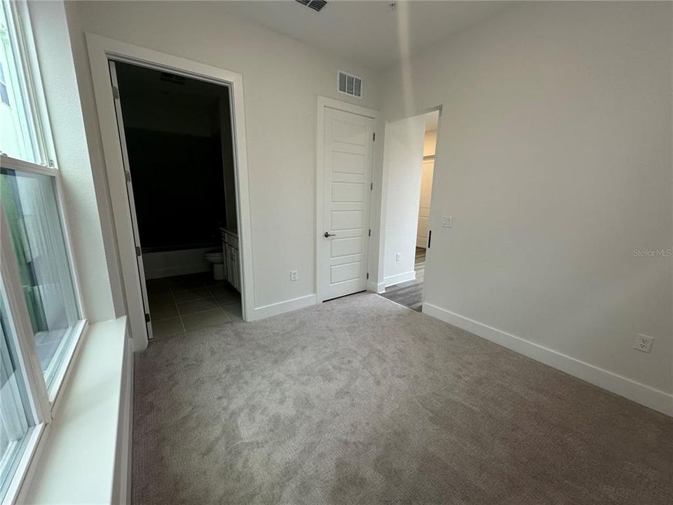 В аренду: $1,650 (1 спален, 1 ванн, 484 Квадратных фут)