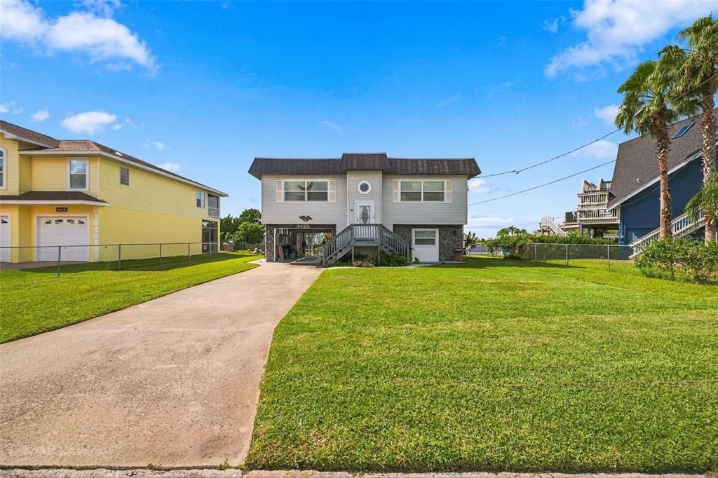 For Sale: $370,000 (3 beds, 2 baths, 1252 Square Feet)