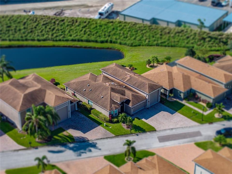 На продажу: $589,999 (2 спален, 2 ванн, 1792 Квадратных фут)