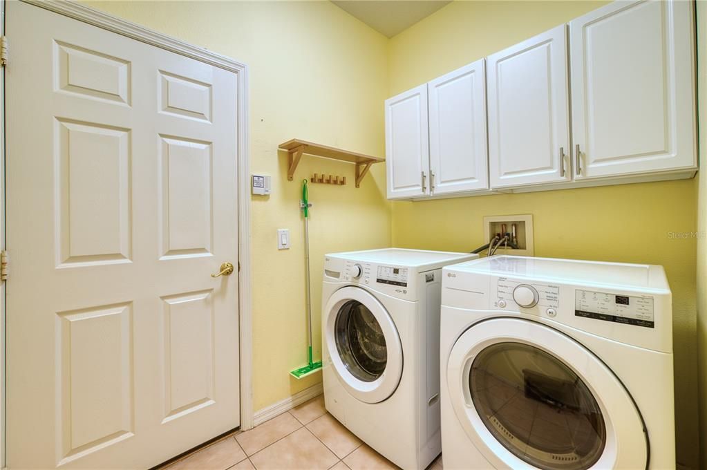 En Venta: $399,500 (2 camas, 2 baños, 1592 Pies cuadrados)