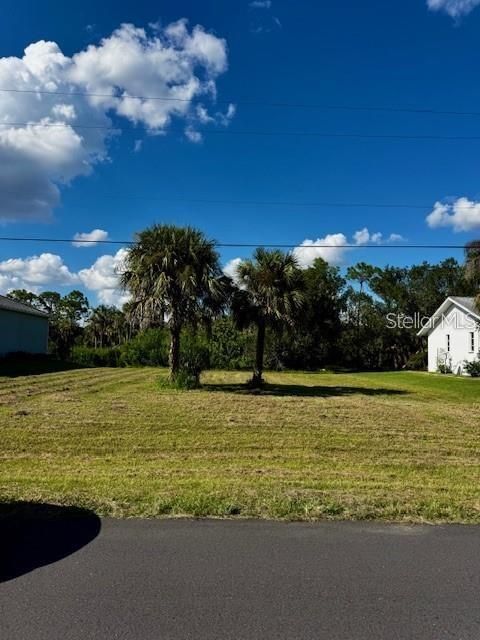 En Venta: $39,000 (0.22 acres)