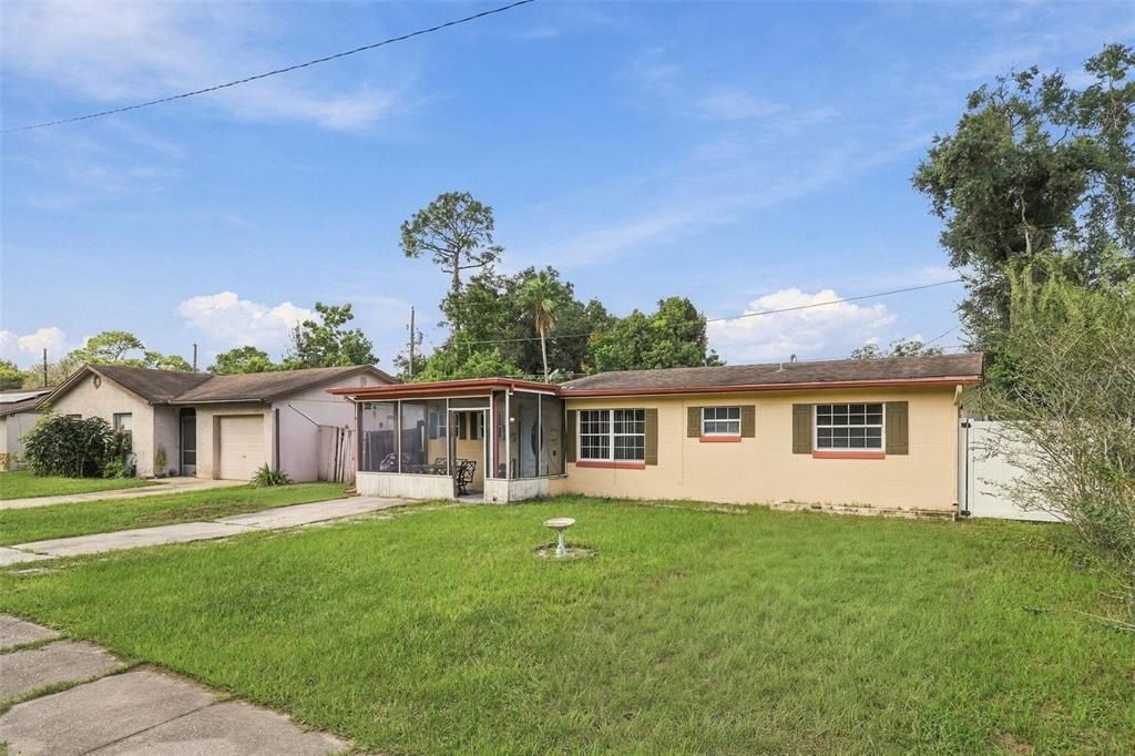 En Venta: $275,000 (3 camas, 2 baños, 1250 Pies cuadrados)
