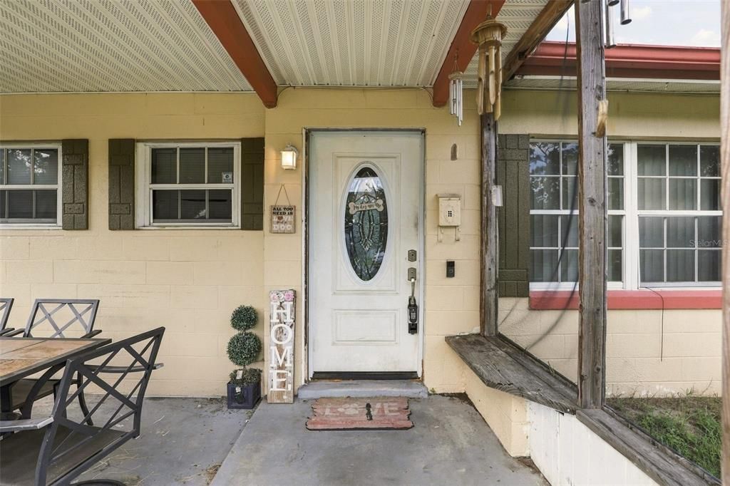 En Venta: $275,000 (3 camas, 2 baños, 1250 Pies cuadrados)