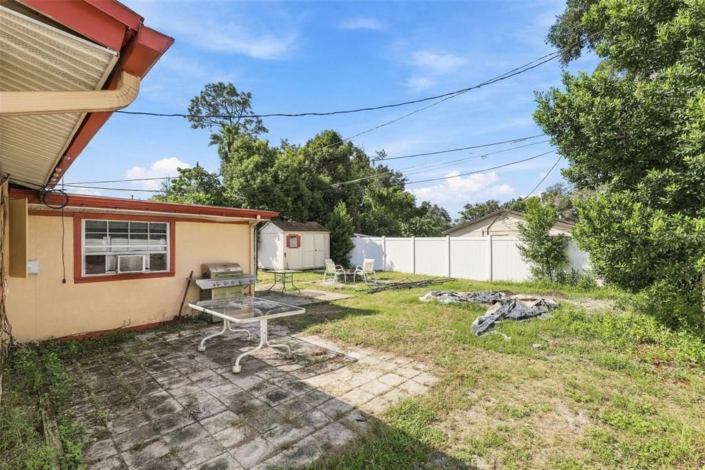 En Venta: $275,000 (3 camas, 2 baños, 1250 Pies cuadrados)