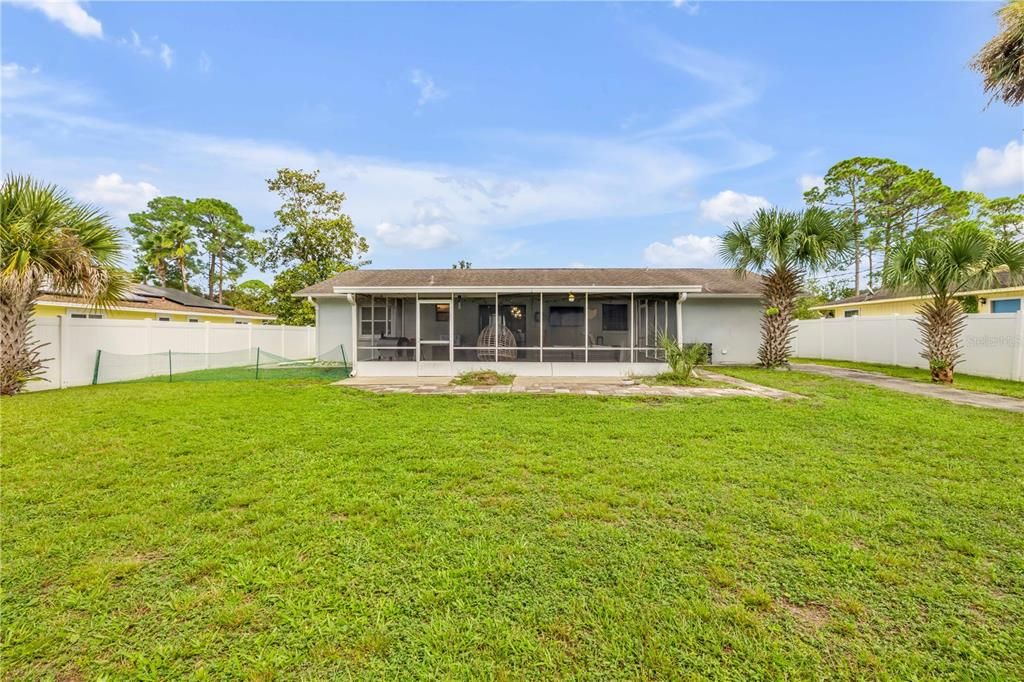 For Sale: $295,000 (3 beds, 2 baths, 1365 Square Feet)