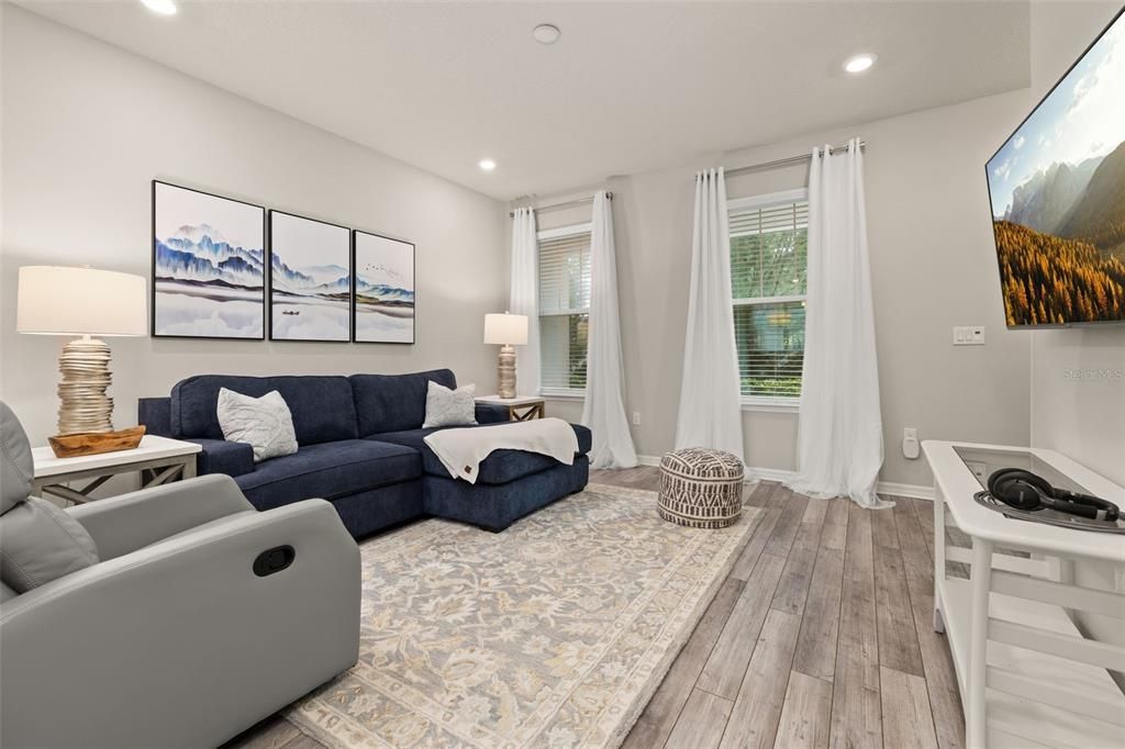 For Sale: $364,900 (2 beds, 2 baths, 1472 Square Feet)