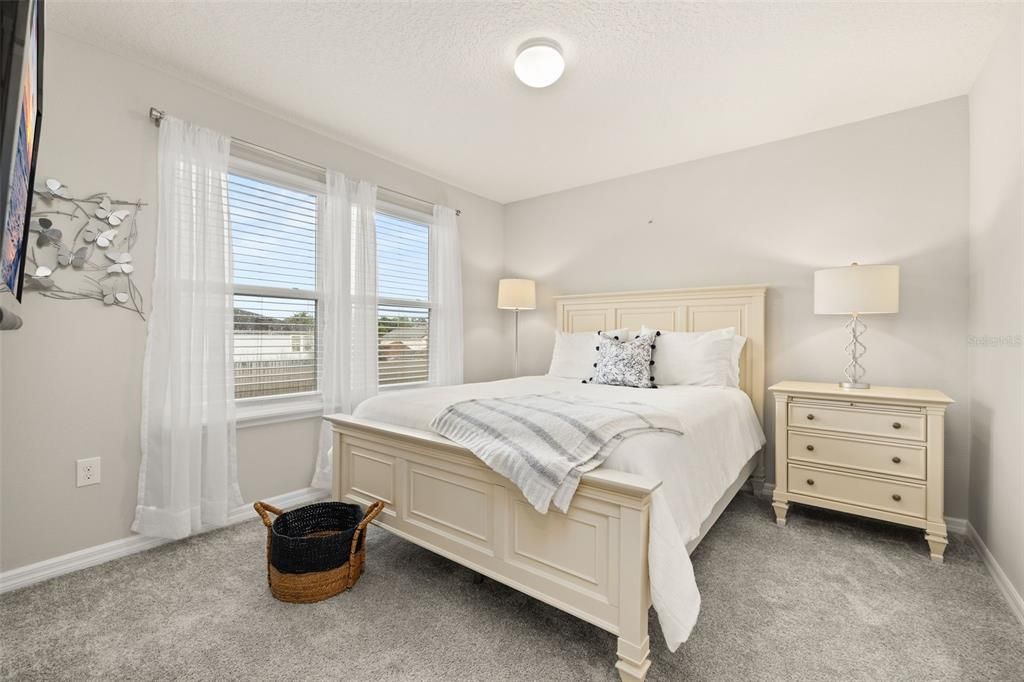 For Sale: $364,900 (2 beds, 2 baths, 1472 Square Feet)