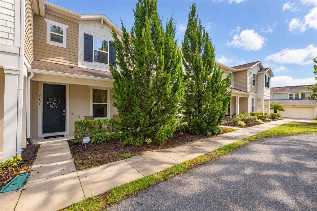 For Sale: $364,900 (2 beds, 2 baths, 1472 Square Feet)