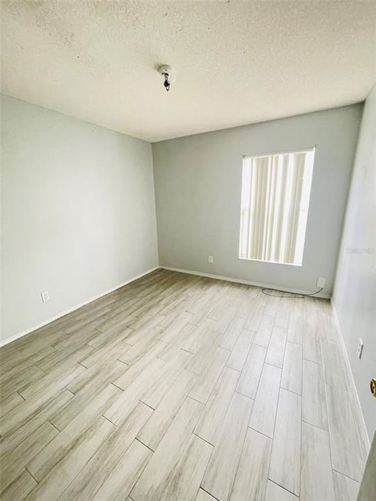 В аренду: $2,195 (4 спален, 2 ванн, 1696 Квадратных фут)