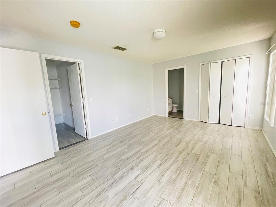 В аренду: $2,195 (4 спален, 2 ванн, 1696 Квадратных фут)