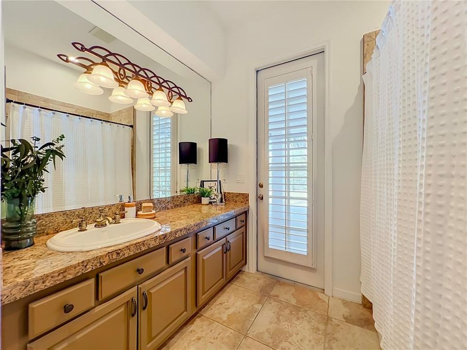 For Sale: $1,150,000 (3 beds, 2 baths, 2599 Square Feet)